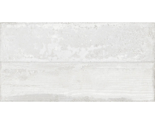 Světlá podlahová dlaždice se vzhledem dřeva