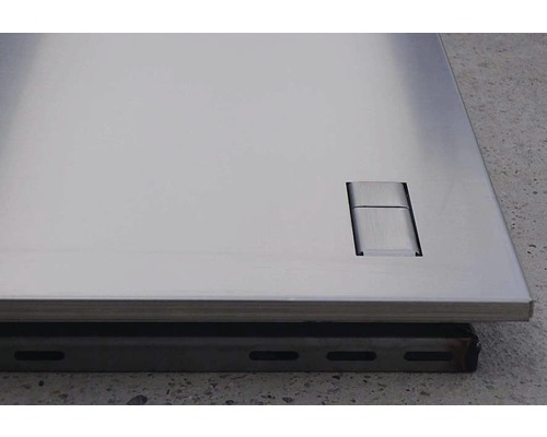 Nerezová sprchová vanička s odtokem