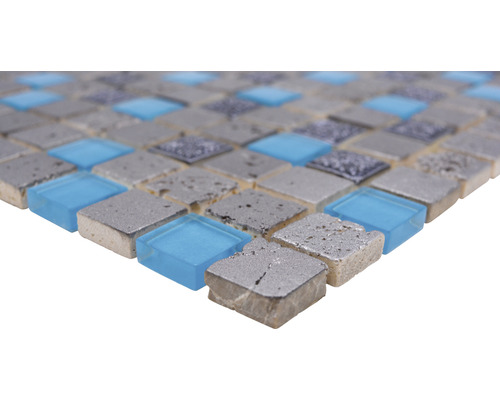 Mozaikové dlaždice ze skla a kamene