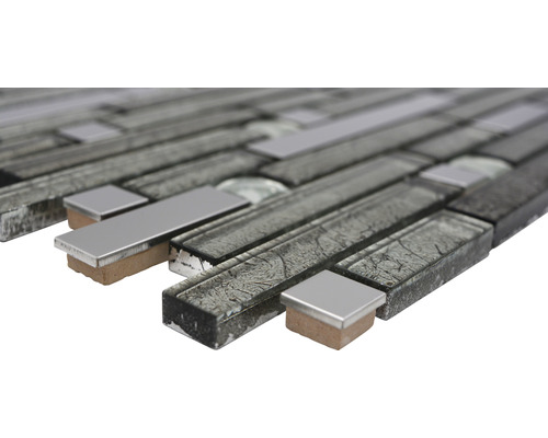 Mozaiková dlaždice ze skla a kovu