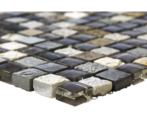 Mozaikové dlaždice ze skla a přírodního kamene