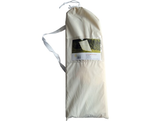 Balené obdélníkové sluneční plachty o rozměrech 2,5 x 3 metry