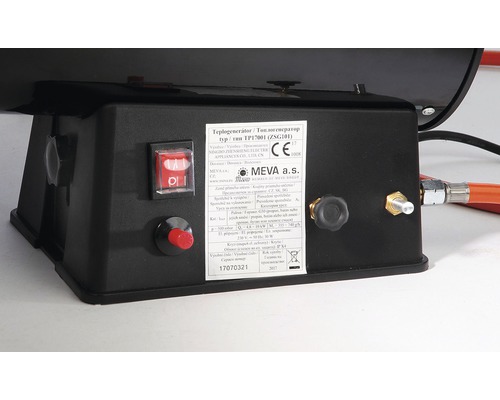 Detail topidla s vypínači a přípojkami