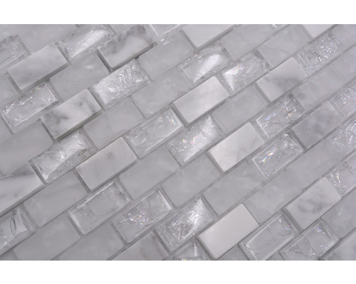 Mozaiková dlaždice z mramoru a skla v kvádrovém formátu