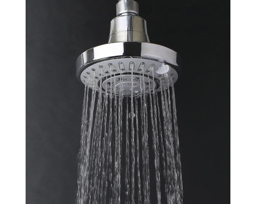 Sprchová hlavice s tekoucí vodou