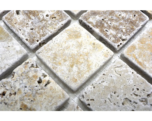 Travertinová mozaiková dlaždice ve tvaru diamantu