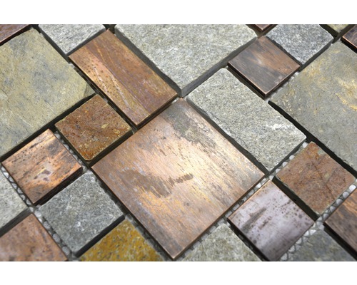 Mozaikové dlaždice z kamene a kovu