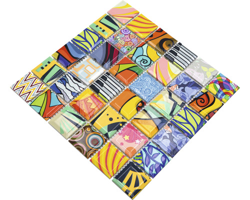 Mozaikové dlaždice s různými vzory