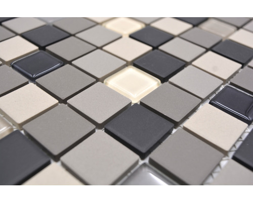 Mozaikové dlaždice ve čtvercovém tvaru