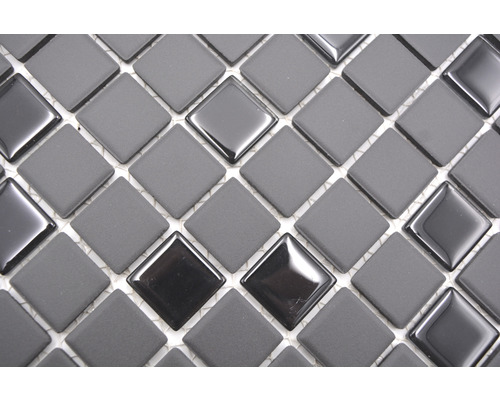 Mozaikové dlaždice se čtvercovým vzorem