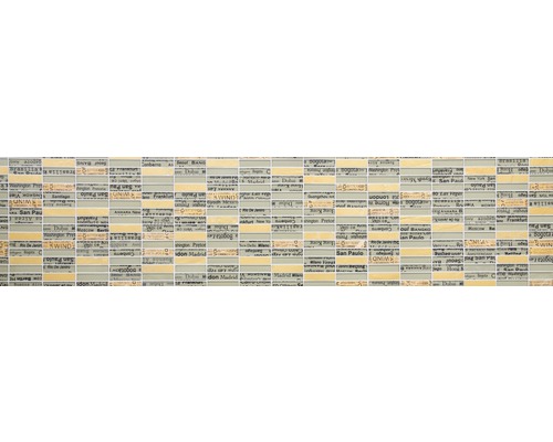 Mozaikové dlaždice s názvy měst