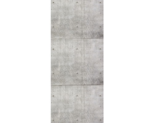 Betonová stěna s viditelným bedněním