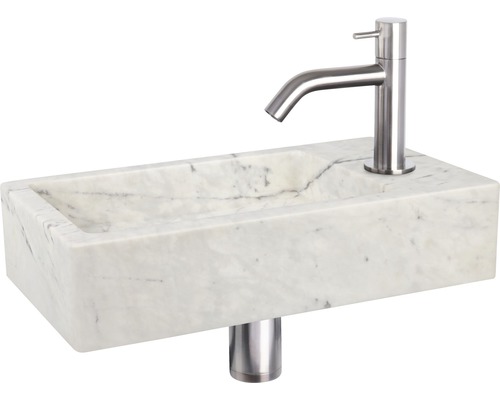Umyvadlo z mramoru s vodovodní baterií