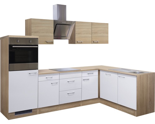 Vestavěná kuchyně se skříňkami, digestoří, dřezem a sporákem