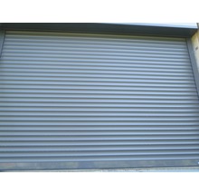 Zavřená roleta pro zakrytí okna