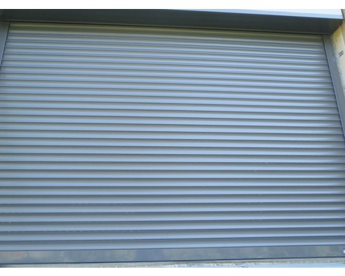 Zavřená roleta pro zakrytí okna