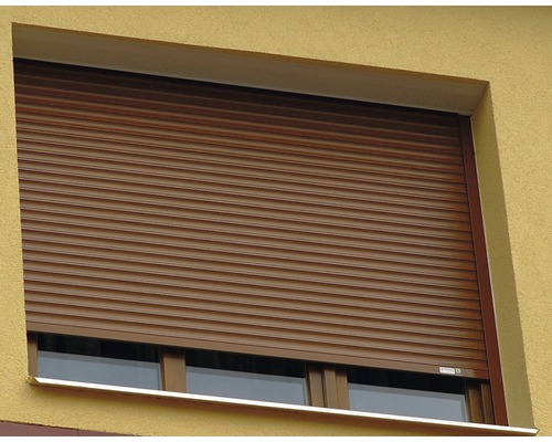 Zavřená roleta na okně