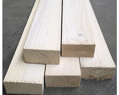 Stoh surového, neošetřeného řeziva.