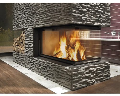 Krb s kamenným dekorem a poleny