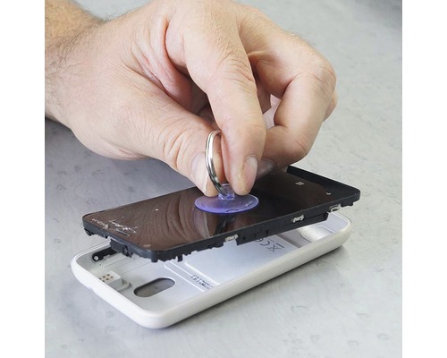 Oprava smartphonu pomocí nástroje na demontáž displeje