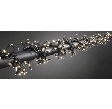 LED světelný řetěz s teplým bílým světlem ovinutý kolem tyče