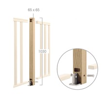 Dřevěný sloupek s kovovou patkou pro montáž na schodišťové zábradlí, rozměry 65 x 65 x 1030 milimetrů