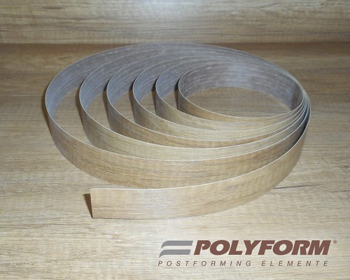 Hrana s dřevěným dekorem jako zboží v roli