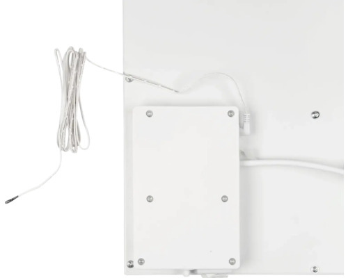 Pohled zezadu na zrcadlovou skříňku s kabelem a propojovací krabicí