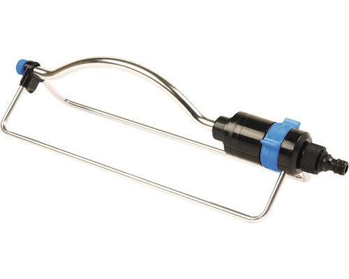 Zahradní zavlažovač z kovu s plastovou přípojkou