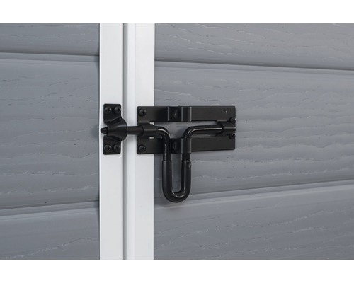 Zámek na zahradních dveřích