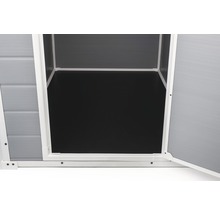 Detailní pohled na vnitřek zahradního domku