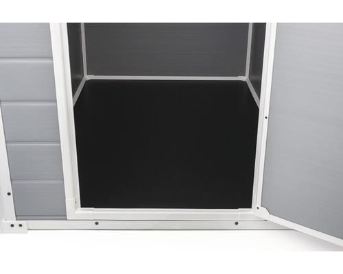 Detailní pohled na vnitřek zahradního domku