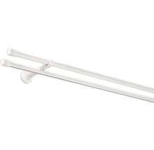 Dvojitá záclonová tyč pro dekoraci oken