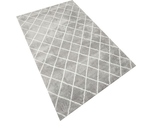 Obdélníkový šedý koberec s kosočtvercovým vzorem