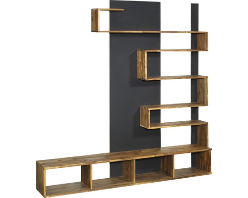 Dřevěná nástěnná police s černým pozadím pro design interiéru