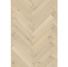 Dřevěná parketová podlaha se vzorem rybí kosti