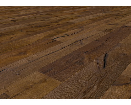 Detail laminátové podlahy s dřevěným vzhledem