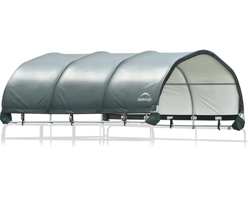 Logo ShelterLogic na skladovacím stanu s ocelovým rámem a plachtou