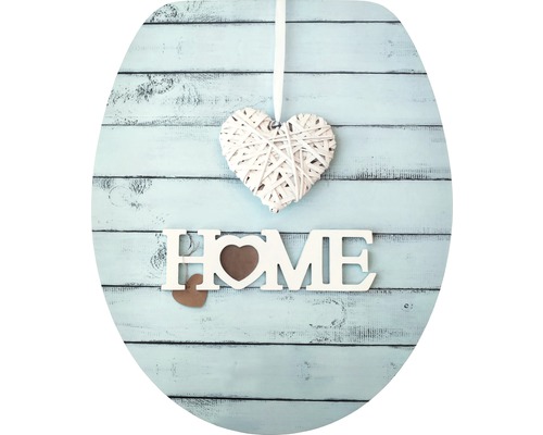 Záchodové prkénko form & style Home matné s automatickým plynulým sklápěním Dekorace se srdcem a nápisem Domov před dřevěnou stěnou