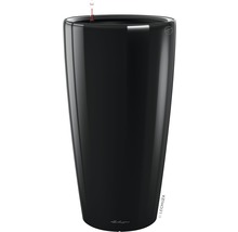 Vysoký, černý květináč od společnosti Lechuza