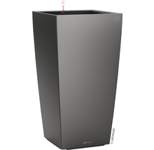 Vysoký, hranatý květináč s ukazatelem hladiny vody pro venkovní použití