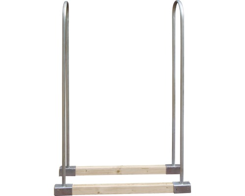 Pomůcka na skládání dřeva z kovu a dřeva