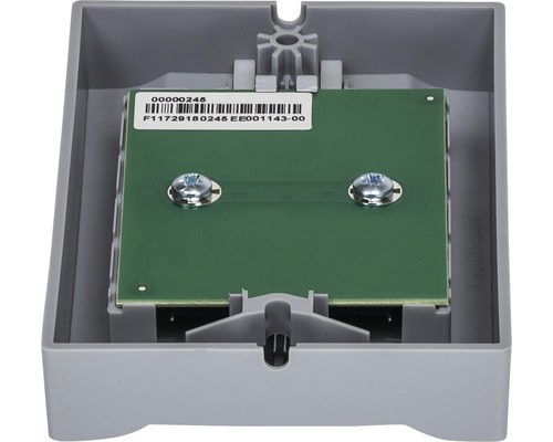 Podomítková krabice s deskou a šrouby