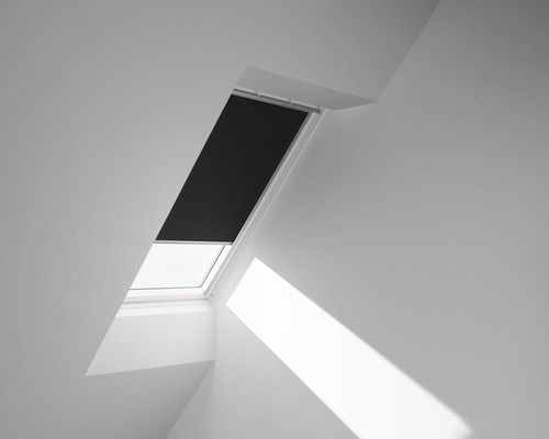 Střešní okno se zatemňovací roletou