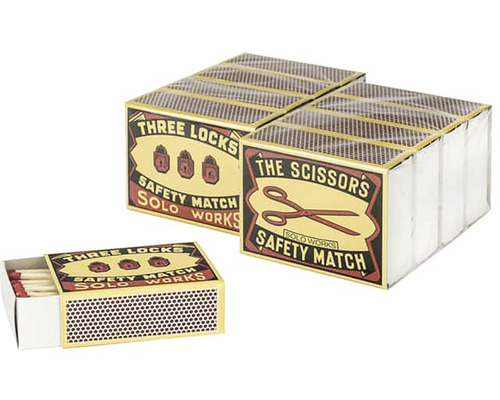Zápalky v krabičkách s potiskem