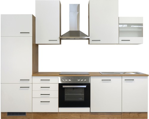 Kuchyňská linka se závěsnými skříňkami, digestoří, sporákem a dřezem