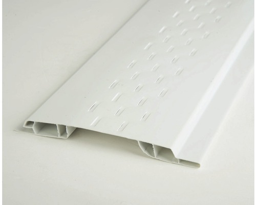 Plastový podhled střechy s větracími otvory