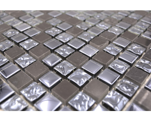 Mozaikové dlaždice s čtvercovými prvky