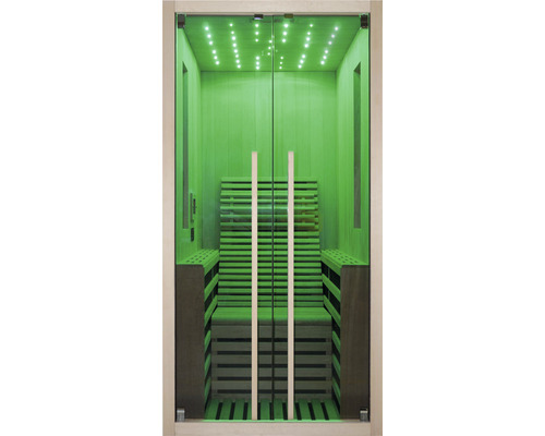 Sauna se skleněnými dveřmi a dřevěnými sedadly