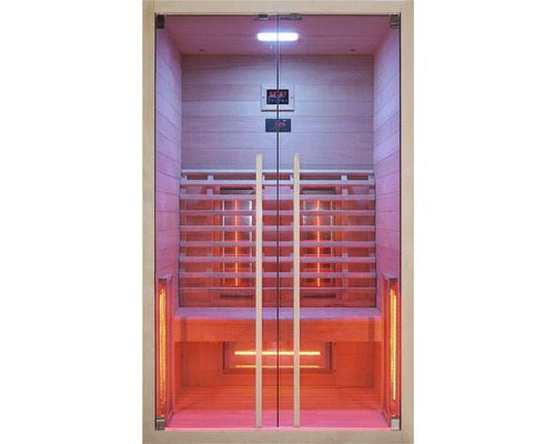 Infračervená sauna se skleněnými dveřmi a dřevěnými lavicemi